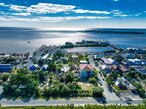 0.34 Acres of Mixed-Use Land for Sale in Cedar Key, Florida