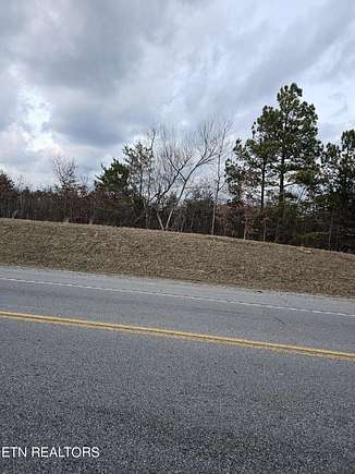 10.5 Acres of Mixed-Use Land for Sale in Crossville, Tennessee