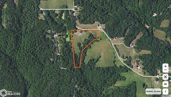 15.4 Acres of Recreational Land with Home for Sale in Agency, Iowa