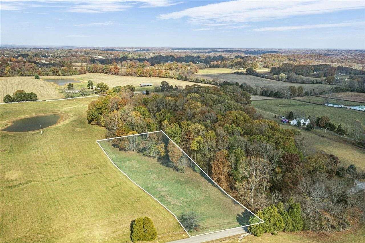 2 Acres of Residential Land for Sale in Alvaton, Kentucky