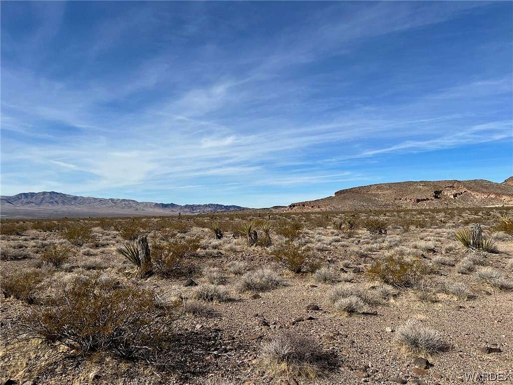 2 Acres of Residential Land for Sale in Dolan Springs, Arizona