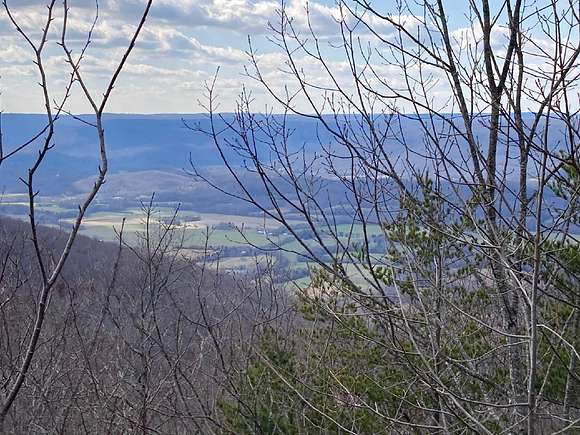 10.8 Acres of Recreational Land with Home for Sale in Signal Mountain, Tennessee