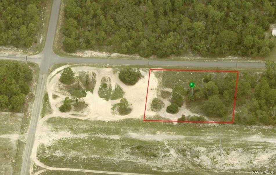 0.94 Acres of Residential Land for Sale in Citrus Springs, Florida