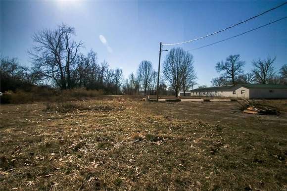 0.58 Acres of Residential Land for Sale in Mountain Grove, Missouri