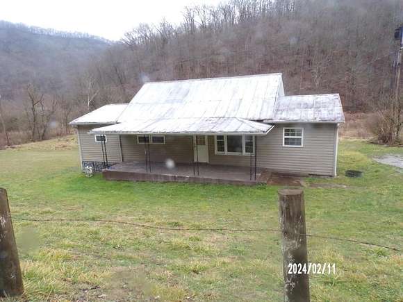2.4 Acres of Residential Land with Home for Sale in Banner, Kentucky