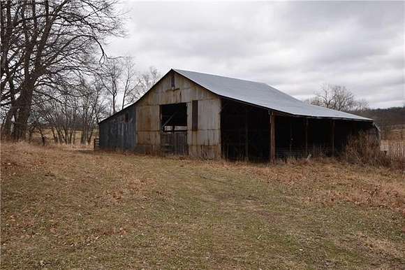 85 Acres of Agricultural Land for Sale in Plattsburg, Missouri