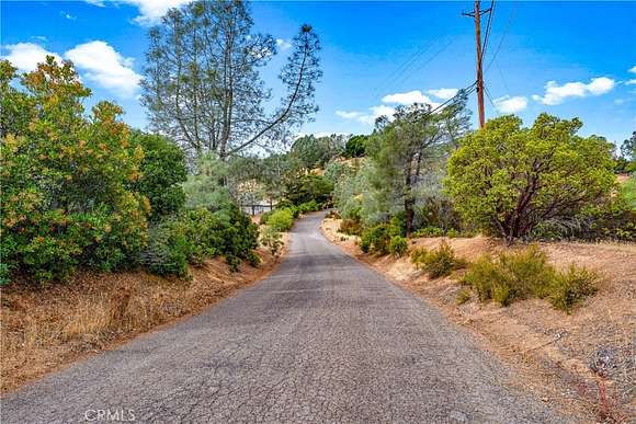 1.3 Acres of Land for Sale in Clearlake Oaks, California