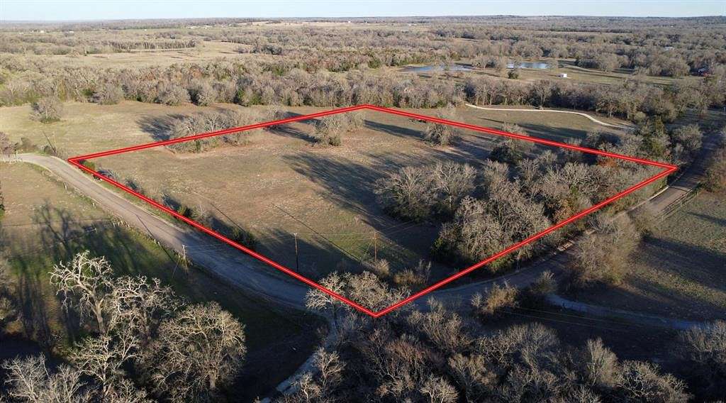 10 Acres of Agricultural Land for Sale in Franklin, Texas