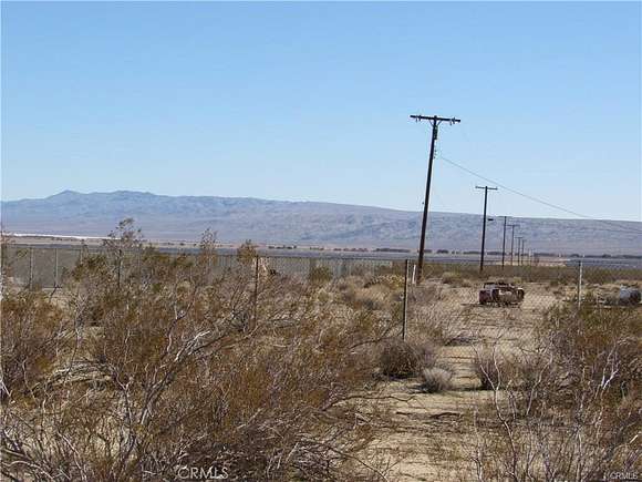 6.62 Acres of Land for Sale in Cantil, California