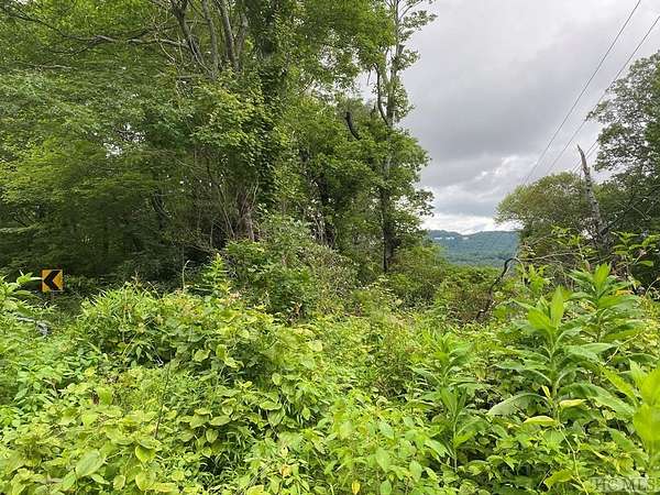 4 Acres of Land for Sale in Highlands, North Carolina