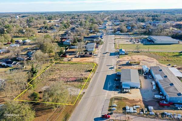 1 Acre of Land for Sale in Grove Hill, Alabama