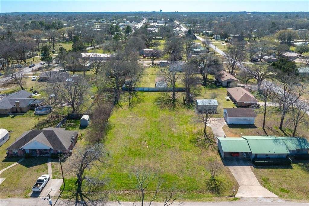0.48 Acres of Residential Land for Sale in Edgewood, Texas