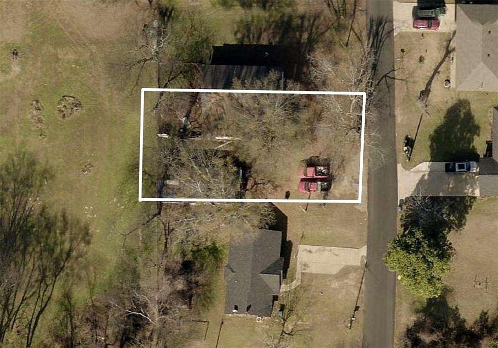 0.12 Acres of Residential Land for Sale in Mount Pleasant, Texas