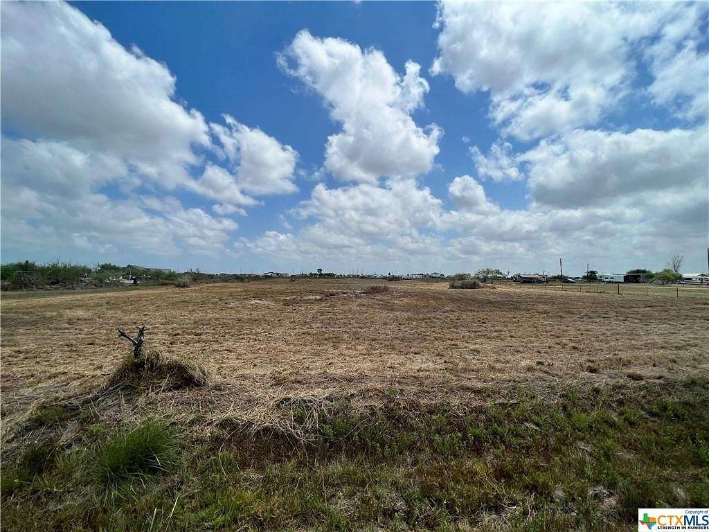 1.2 Acres of Residential Land for Sale in Rockport, Texas