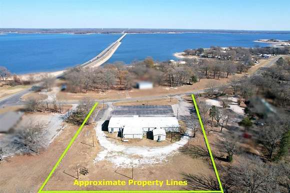 2.4 Acres of Improved Commercial Land for Sale in Alba, Texas