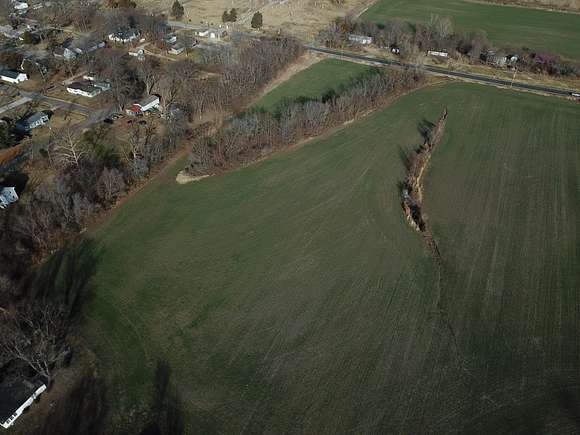 14 Acres of Recreational Land & Farm for Sale in Centralia, Illinois