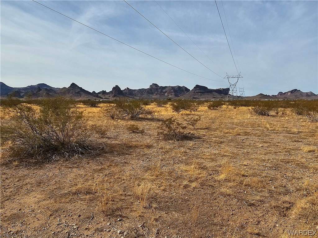2.35 Acres of Land for Sale in Golden Valley, Arizona