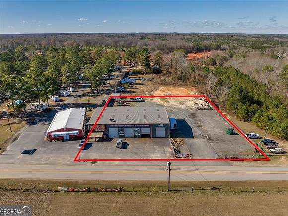 2.5 Acres of Improved Commercial Land for Sale in Byron, Georgia