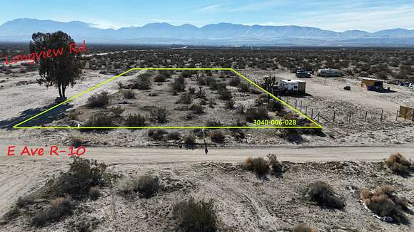 0.941 Acres of Residential Land for Sale in Littlerock, California