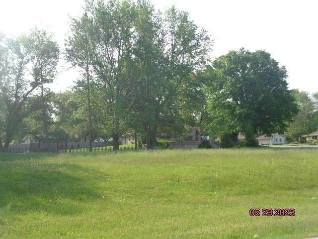 0.57 Acres of Land for Sale in Rockford, Illinois