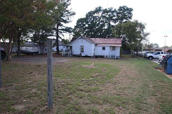 0.16 Acres of Mixed-Use Land for Sale in Mineola, Texas