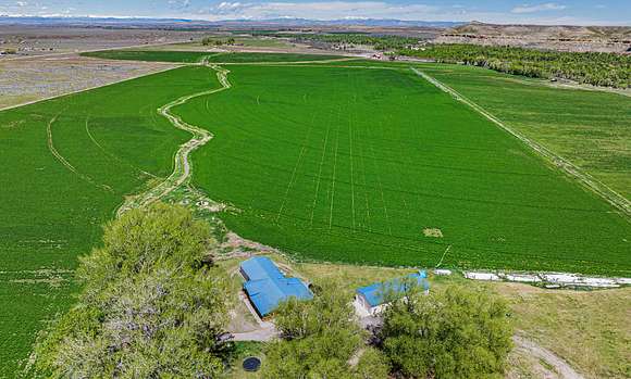 200 Acres of Land for Sale in Kinnear, Wyoming