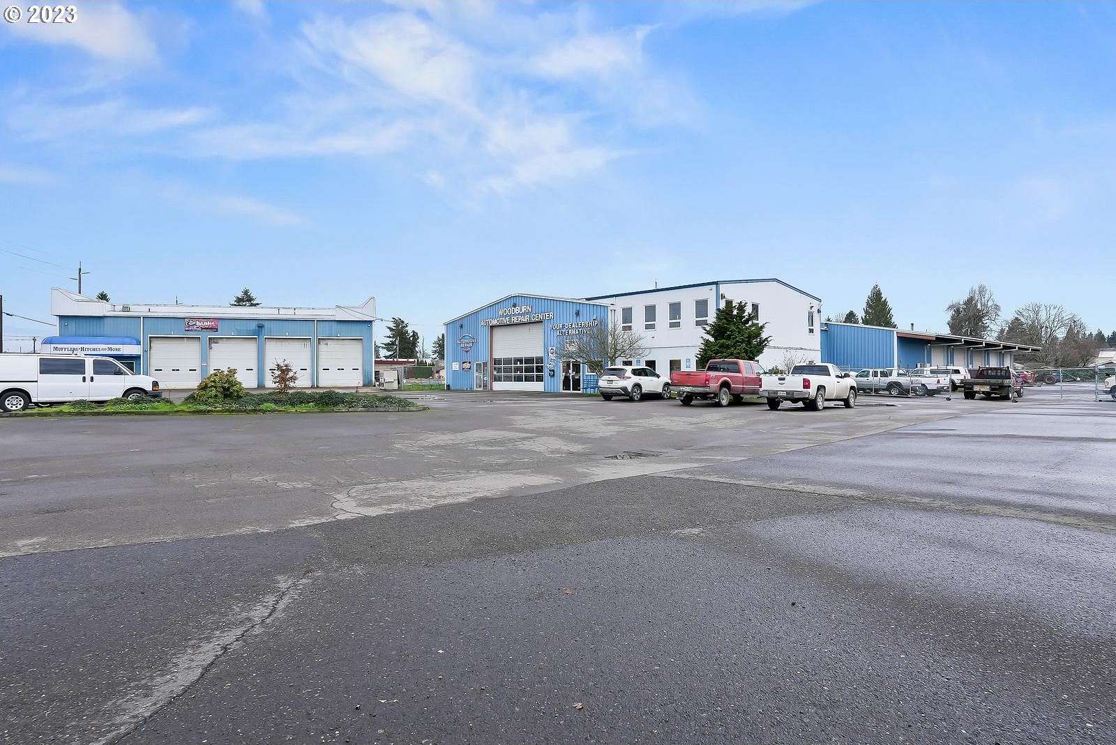 3 Acres of Improved Commercial Land for Sale in Woodburn, Oregon