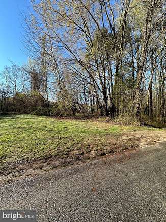 1 Acre of Commercial Land for Sale in Huntingtown, Maryland