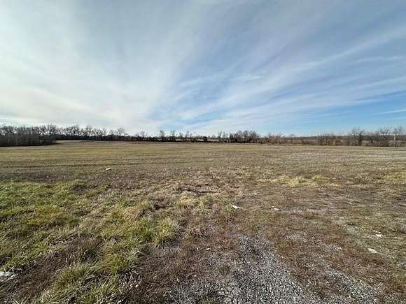 13.43 Acres of Land for Sale in Oak Grove, Missouri