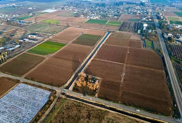 18.7 Acres of Agricultural Land for Sale in Fresno, California