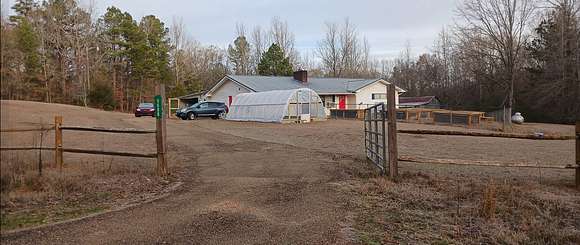 9 Acres of Land with Home for Sale in Kosciusko, Mississippi