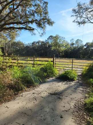 7.2 Acres of Residential Land for Sale in Ocklawaha, Florida