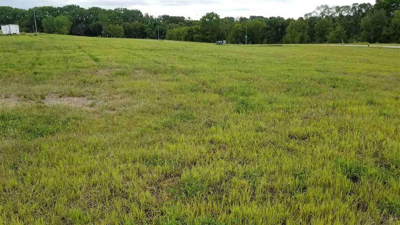 0.34 Acres of Residential Land for Sale in Dubuque, Iowa