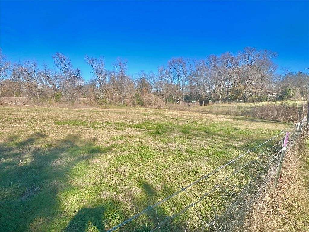 0.84 Acres of Residential Land for Sale in Omaha, Texas