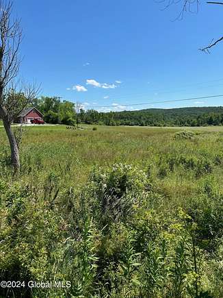 4 Acres of Residential Land for Sale in Pittstown, New York
