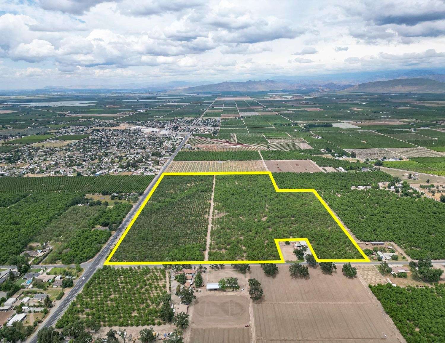 65.4 Acres of Agricultural Land for Sale in Visalia, California