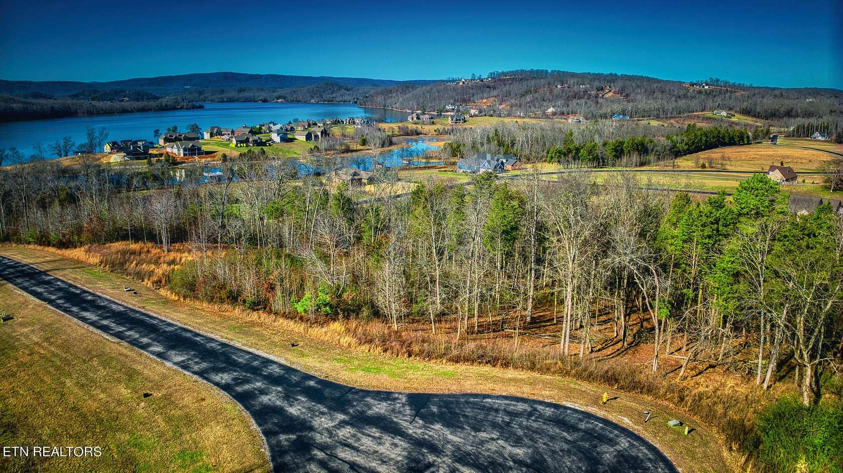 0.9 Acres of Residential Land for Sale in Rockwood, Tennessee