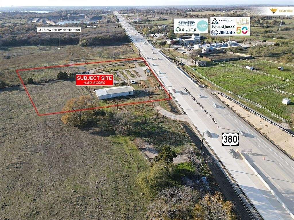 4.5 Acres of Improved Commercial Land for Sale in Cross Roads, Texas