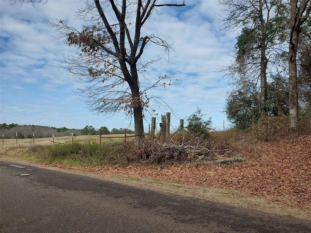 3 Acres of Residential Land for Sale in Big Sandy, Texas