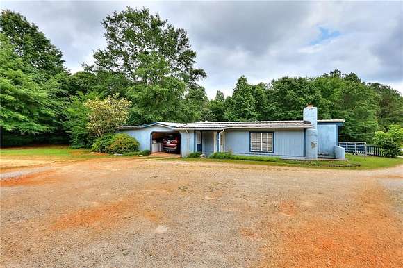 8.6 Acres of Residential Land with Home for Sale in Martin, Georgia