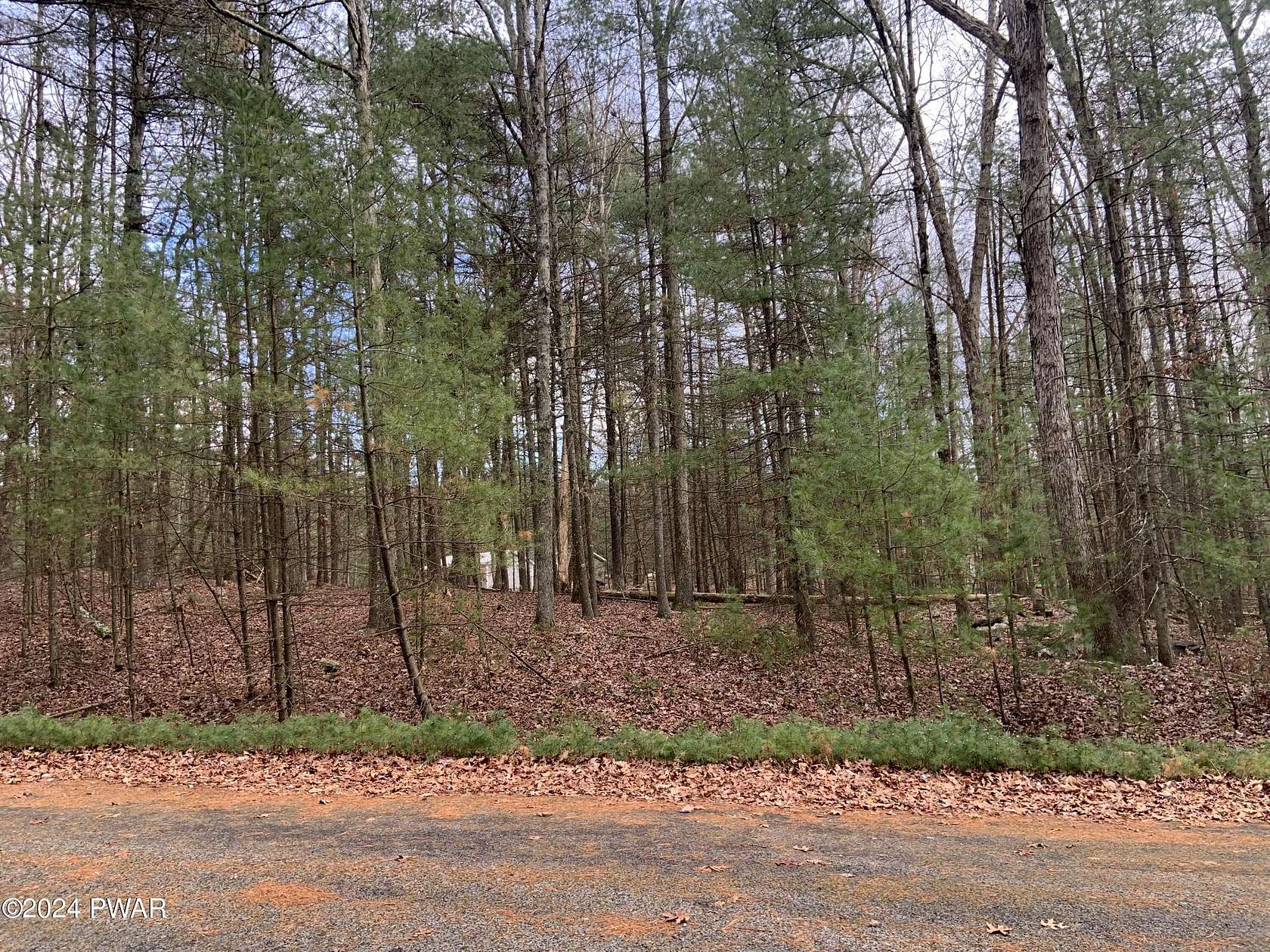 1.1 Acres of Residential Land for Sale in Tafton, Pennsylvania