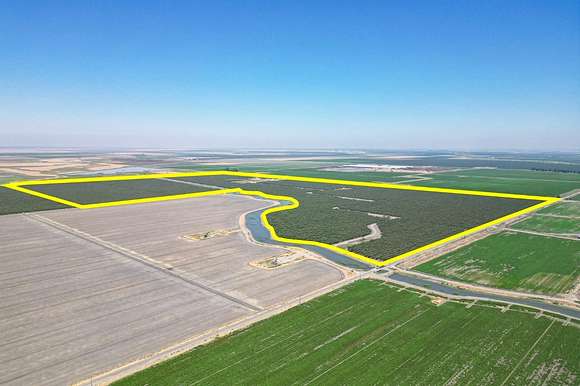 349 Acres of Agricultural Land for Sale in Burrel, California