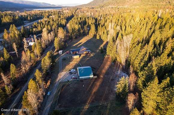 6 Acres of Land with Home for Sale in Sandpoint, Idaho