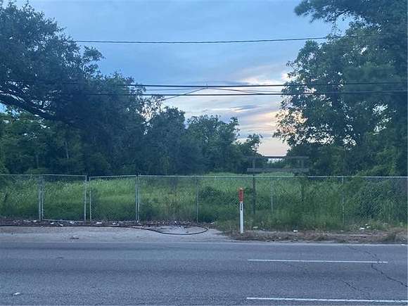 1.8 Acres of Commercial Land for Sale in New Orleans, Louisiana