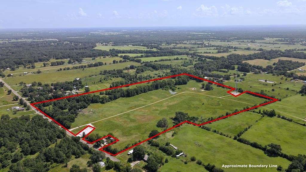 47.64 Acres of Agricultural Land with Home for Sale in Murchison, Texas