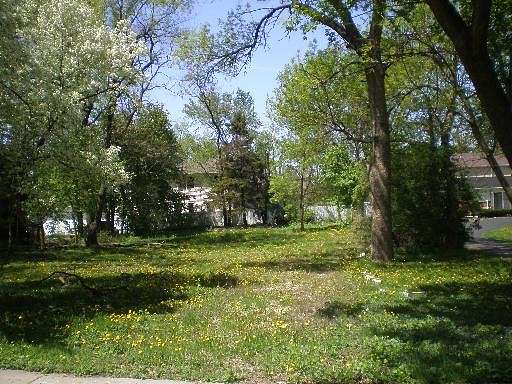 0.35 Acres of Residential Land for Sale in Crystal Lake, Illinois