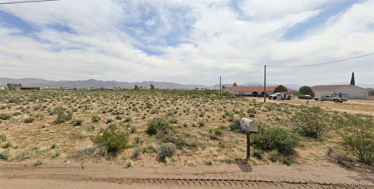 1.17 Acres of Residential Land for Sale in Golden Valley, Arizona