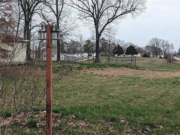 0.4 Acres of Residential Land for Sale in Poplar Bluff, Missouri