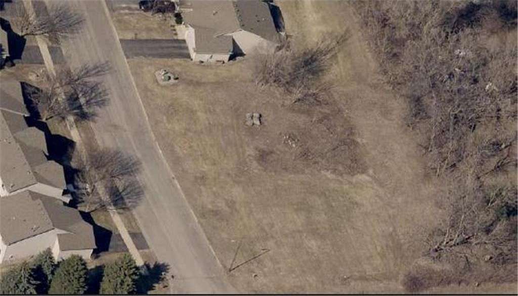 0.51 Acres of Residential Land for Sale in Faribault, Minnesota