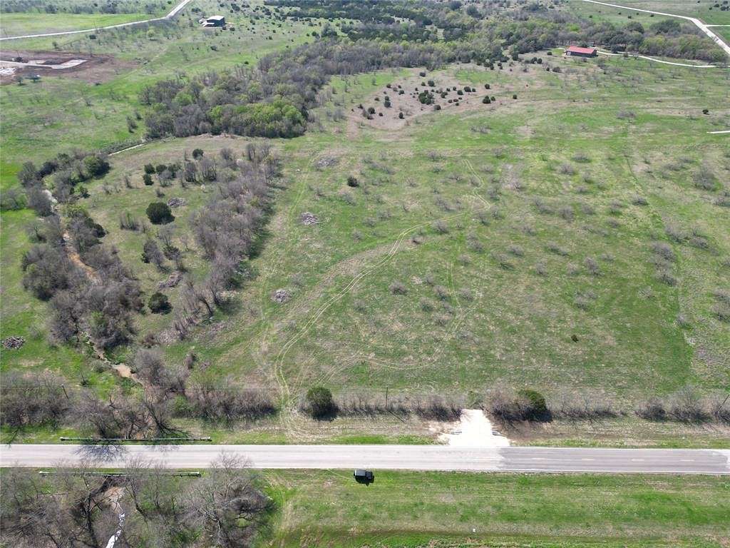 10 Acres of Recreational Land for Sale in Blum, Texas